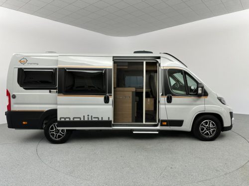Malibu Van Diversity 640 LE K Charming GT Skyview photo: 15