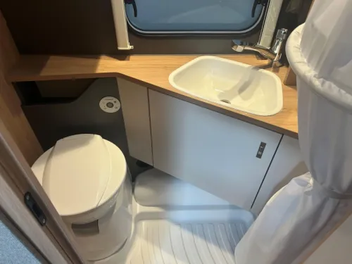 Knaus Sport 460 EU 2026 EINZELBETTEN Foto: 8