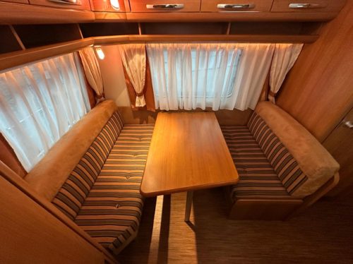 Hobby De Luxe 440 SF photo: 5