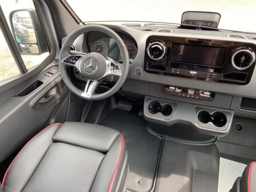 B&uuml;rstner Habiton HM 6.0 Mercedes Foto: 4