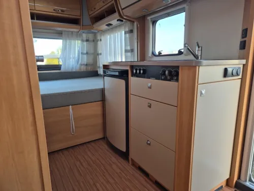 Dethleffs Camper 460 QR photo: 6