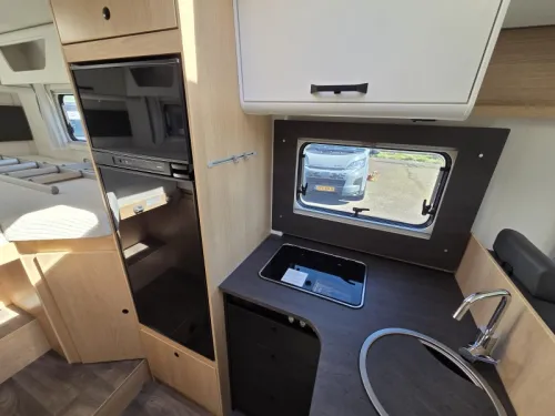 Sunlight T 67 Automatic with single beds  photo: 11