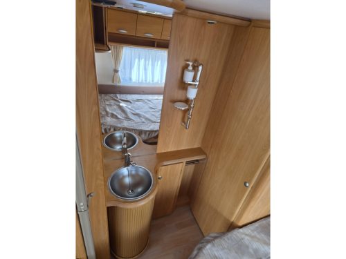 Chateau Calista 450 - Mover - Awning - photo: 11