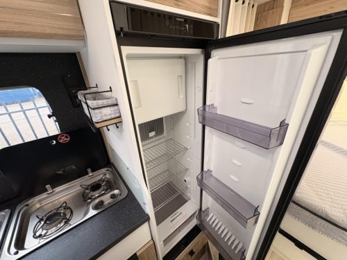 Bavaria Bavaria 650 T Queensbed panel bearlock  photo: 12