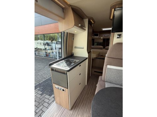 Carthago 640 LE Charming GT Autom&aacute;tico Camas Individuales Panel Solar Suspensi&oacute;n Neum&aacute;tica foto: 15