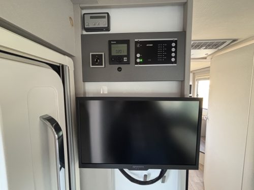 HYMER 2022 Face to Face Queensbett 150 PS Schaltgetriebe T695 S Foto: 18