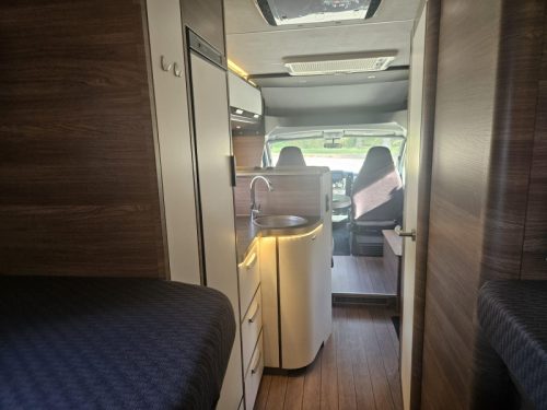Knaus L!ve Ti 700 MEG Black Edition photo: 12