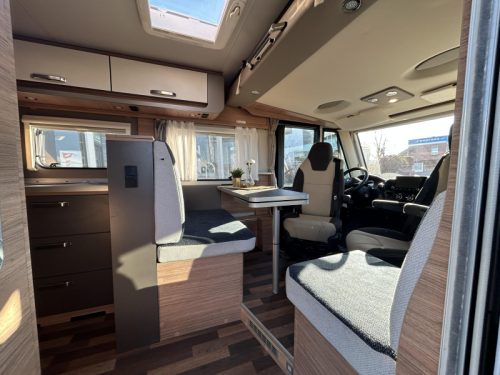 Weinsberg CaraCore 700 MEG Autom&aacute;tico, Aire Acondicionado 230V foto: 7