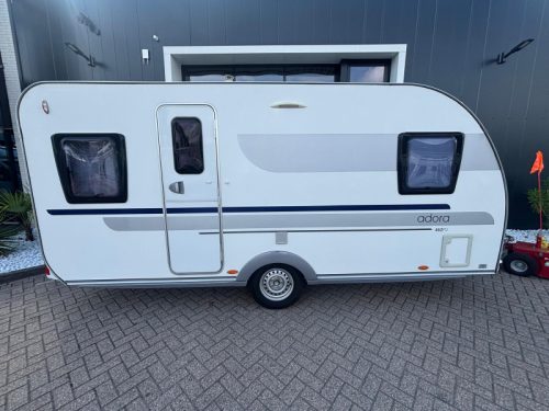 Adria Adora 462 PU awning, bicycle rack. photo: 18