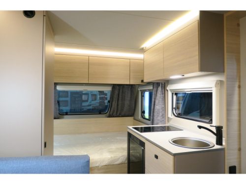 Weinsberg CaraLife 390 QD AIRCO+RANGIERHILFE+KASSETTENMARKISE Foto: 4