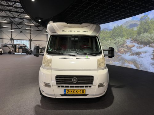 Autocaravana Laika Kreos 3008 sistema de nivelaci&oacute;n/panel solar foto: 8