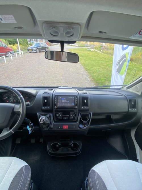 Weinsberg Pepper 600 Peugeot 163 HP, Semi-integrated, 2 Length-beds, Garage, Aut. dish / LCD Camper Centrum On the Road at Noorderringweg 4 in Marum. photo: 25