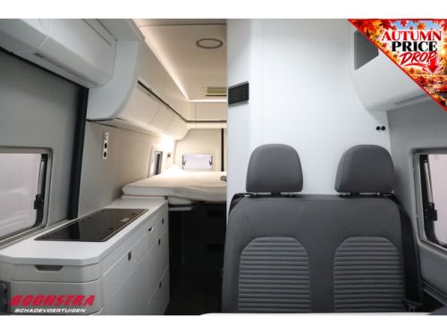 Volkswagen Crafter Grand California 680 2.0 TDI 177 HP 4Motion DSG ACC Awning AHK Navi Clima Solar Camera PDC photo: 10