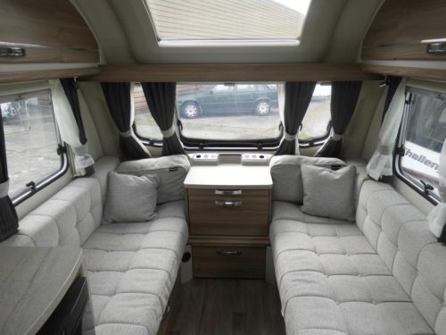 Sprite Cruzer 480 SR Rangierhilfe und Kassettenmarkise!  Foto: 2