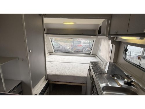 Beyerland Sprinter 430 TM Sitzgruppe Festbett Toilette Foto: 2