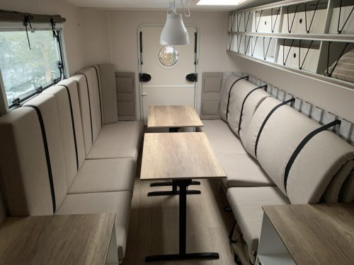 Hobby Beachy 450 Deichselkasten/Markise Foto: 2