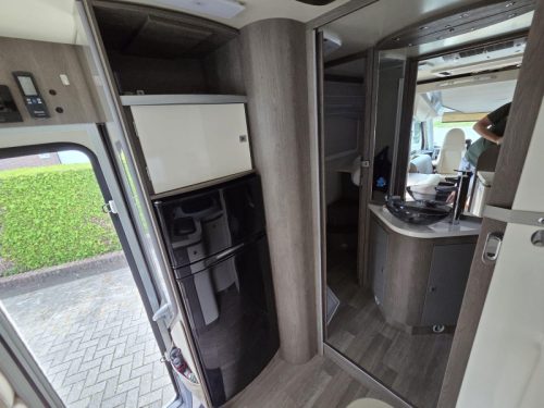 Mobilvetta K-Silver i58 vol luchtgeveerd  foto: 13