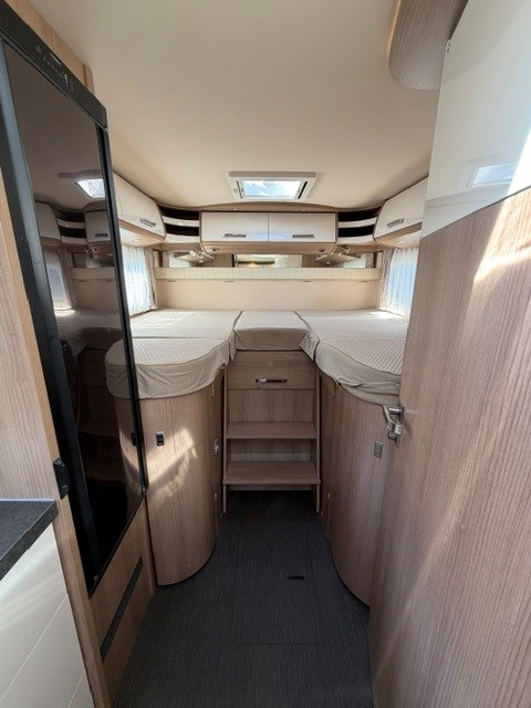 Carthago C-Tourer I 143 LE, zonder hefbed! foto: 9