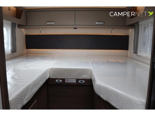 Carado T448 140hp Automatic | Pro + Package | Single beds | Awning | Large garage | Pop-up bed | New from stock available | Panoramic window photo: 17