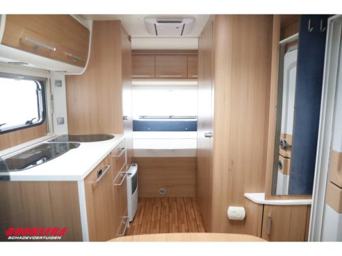 Knaus S&uuml;dwind 450 QU Rangierhilfe Klimaanlage Fahrradtr&auml;ger Querbett Mittelk&uuml;che Rundsitz Foto: 9