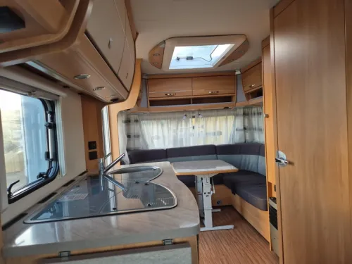 Dethleffs Camper 460 QR photo: 8