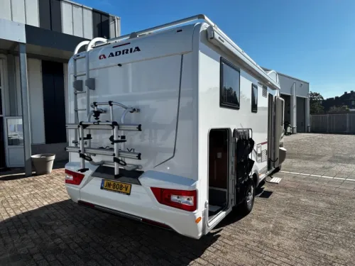 Adria Coral XL Plus 670 SL Oven, Inverter 2500 Watt photo: 3