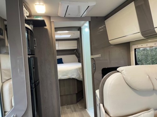 Mobilvetta K-SILVER I-59 Euro 6 Queensbed + Pop-top roof, Air conditioning, TV, Bike rack photo: 14