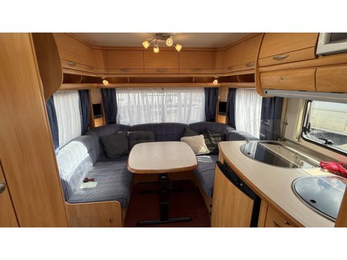 Fendt Saphir 470 TFB French bed round seating toilet photo: 1