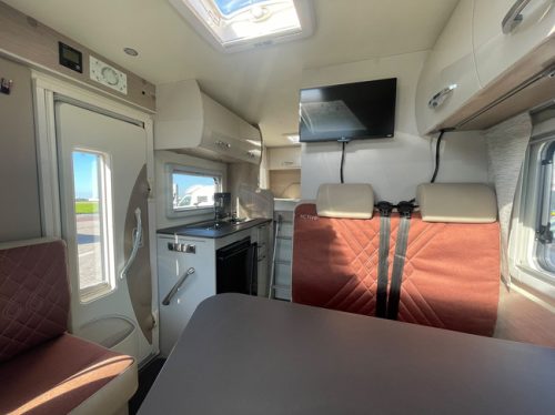 B&uuml;rstner Nexxo Van 590 G Citroen Foto: 7