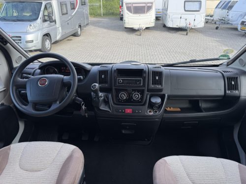 Adria Compact 600 SL SINGLE BEDS photo: 8