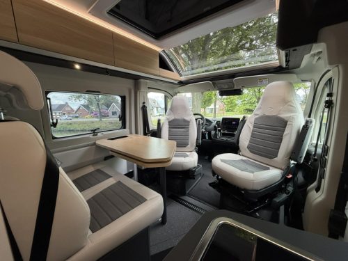 Adria Twin 640 SGX AUFSTELLDACH + HUBBETT Foto: 1