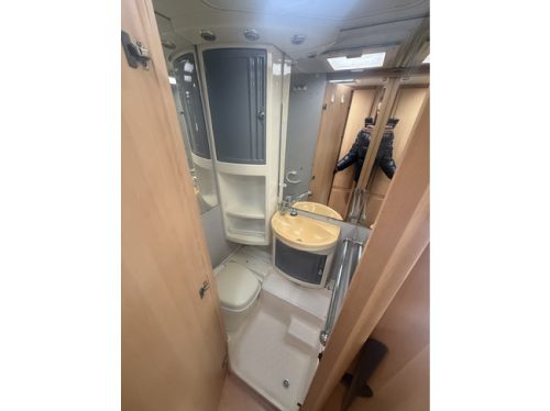 Dethleffs Esprit 2.8 128 hp overcab bed bunk bed awning bike rack 2x solar panel roof air conditioning camera face to face garage photo: 14