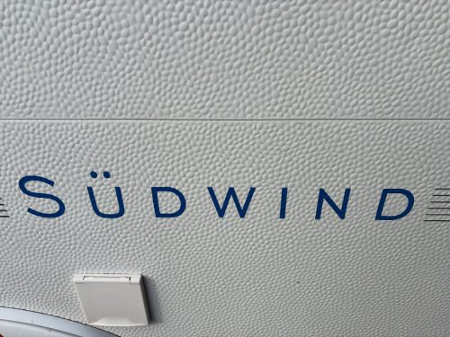 Knaus Sudwind Premium Line 450 FU Mover/Awning/Bike rack photo: 11