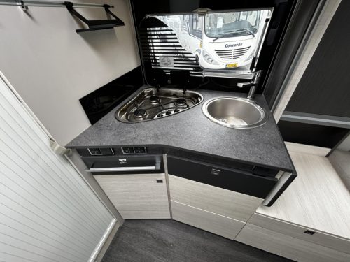 Challenger Etape Edition 270 Single beds/Automatic! photo: 15