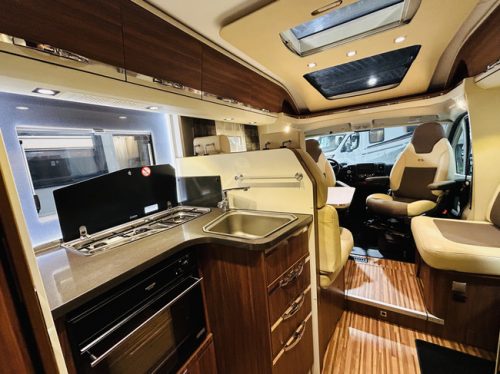Adria CORAL S 690SC Supreme Luftfederung, Queensbett, 5 Sitzpl&auml;tze mit Sicherheitsgurt, Alde Heizung Foto: 13