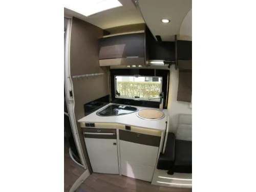 Chausson Welcome 738 XLB Queensbed, Drop-down bed, Garage photo: 6