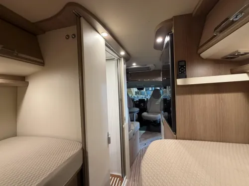 Malibu Van 640 Level system - automatic  photo: 1