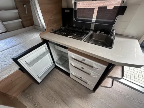 Hobby De Luxe 455 UF photo: 10