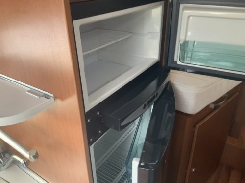 Hymer Exsis-I 674 EX 2.3 MultiJet 160 HP, A-class, Motor-airco, 2 Single beds, Pop-top roof bed, Garage, Towing hitch, etc, etc. Camper centrum on the road photo: 18