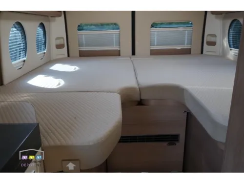 Malibu Charming GT Skyview 640 LERB 9 speed Automatic photo: 10