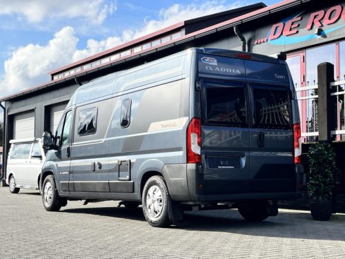 Adria Twin Supreme 600 SPB Automaat photo: 4