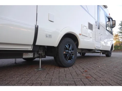 Hymer B-MC I 690 Bomvol optie! Foto: 9