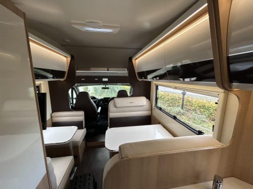 Forster A699 VB Overcab - Family Motorhome  photo: 16