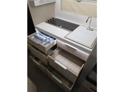 Adria Compact DL Plus *AUTOMAAT 140pk*Face to Face*veel opties foto: 16