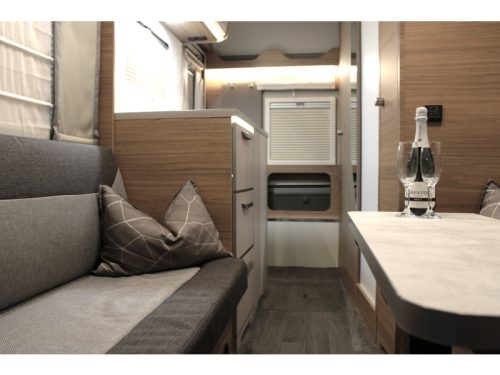 Knaus Vansation 500 LT Automatic - mid Sept/Oct photo: 16