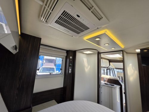 B&uuml;rstner Elegance 695 G Queensbed BOMVOL 2017 photo: 16