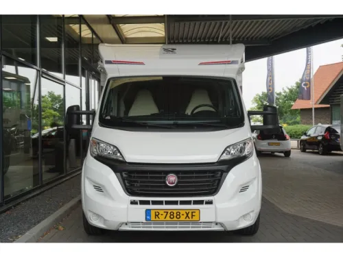 Rimor Seal 69 PLUS Queens bed. 5 seat belts photo: 12