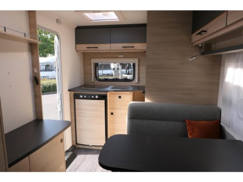 Sterckeman Easy Comfort 420 CP awning and bike rack photo: 10