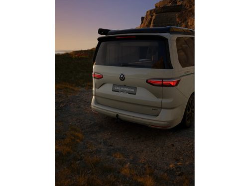 Volkswagen California Ocean 1.5 eHybrid 180 kW / 245 PK DSG 4Motion Facelift attendu en novembre photo : 9