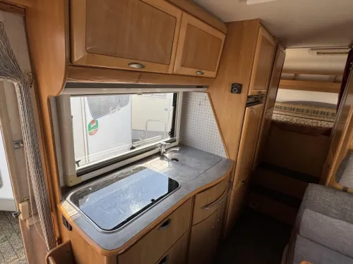 Hymer Camp 644 G 6 pers LARGE GARAGE 128hp photo: 15